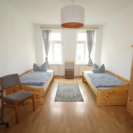 Helle 2zimmerwohnung Mit Grosser Kueche, 65m2, 4 Einzelbetten De, Pl, Eng Apartment Leipzig