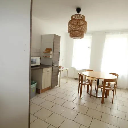 Helle 2zimmerwohnung Mit Grosser Kueche, 65m2, 4 Einzelbetten De, Pl, Eng Apartment Leipzig